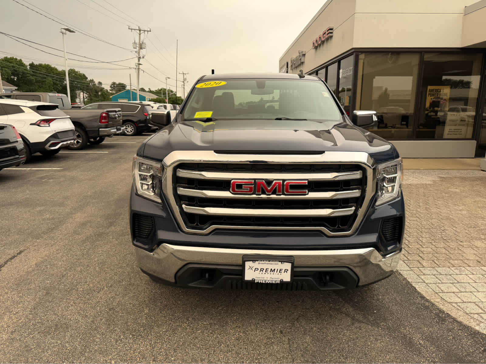 gmc sierra 1500 2020 1GTR9BED5LZ352060 image gmc sierra 1500 2020 1GTR9BED5LZ352060 image